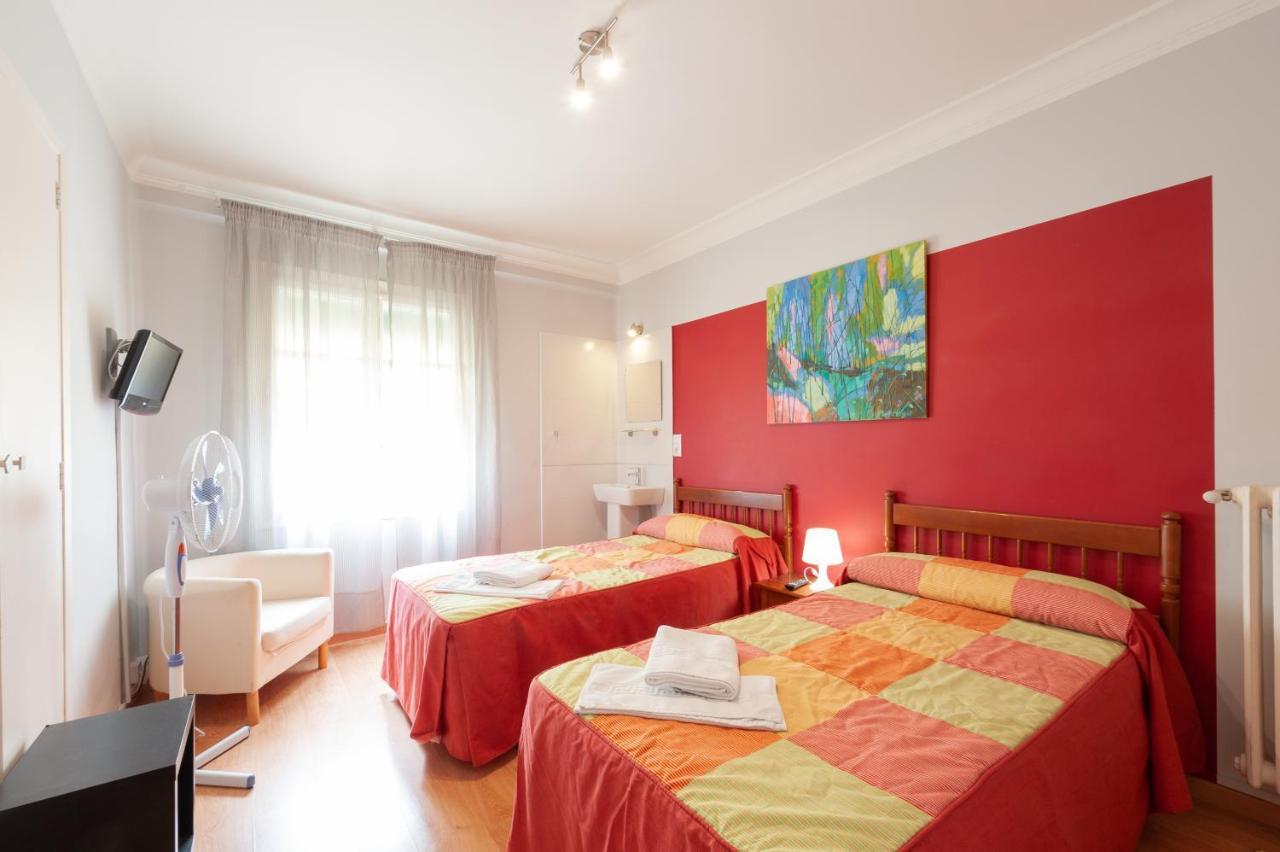 Hostal Manjon Burgo Buitenkant foto